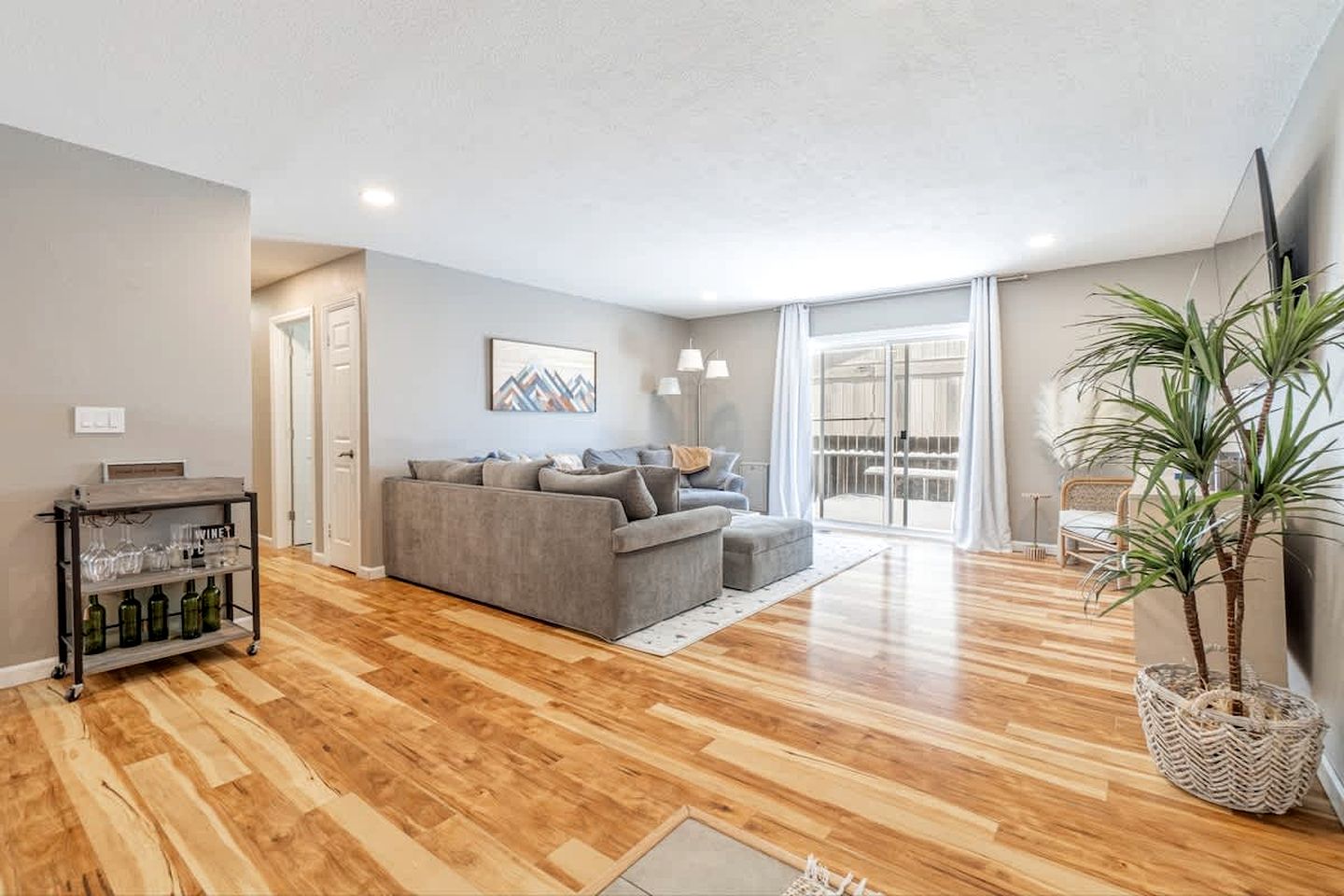 Relaxing Northern Nevada Home with Outdoor Patio Located Near the Keystone Trail in Reno, Nevada