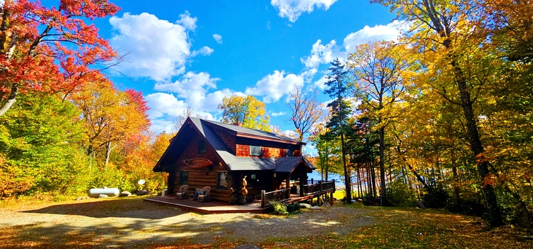 Cabins (United States of America, Rockwood, Maine)