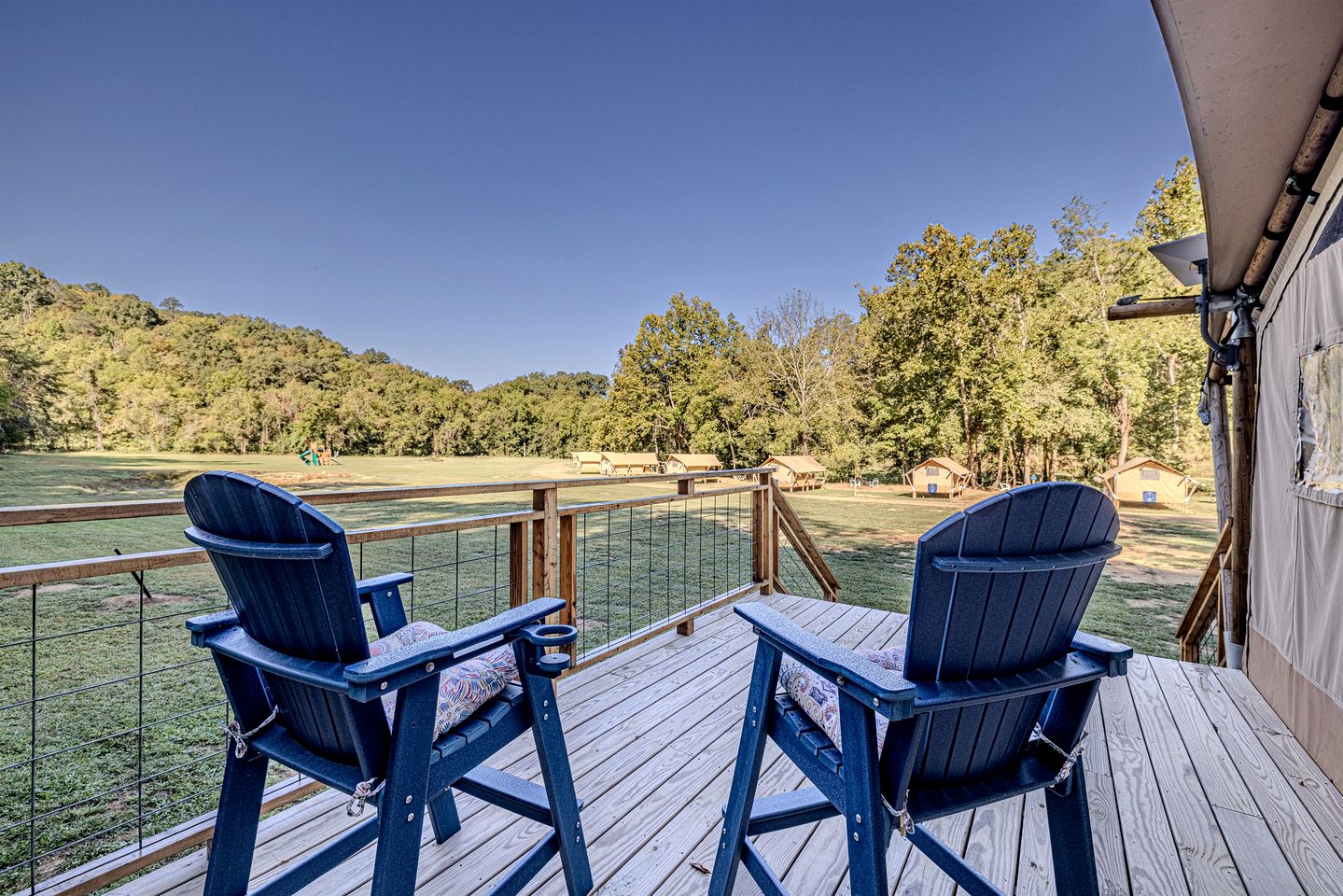 Vibrant Creekside Safari Tent Oasis near Smoky Mountain in Tennessee