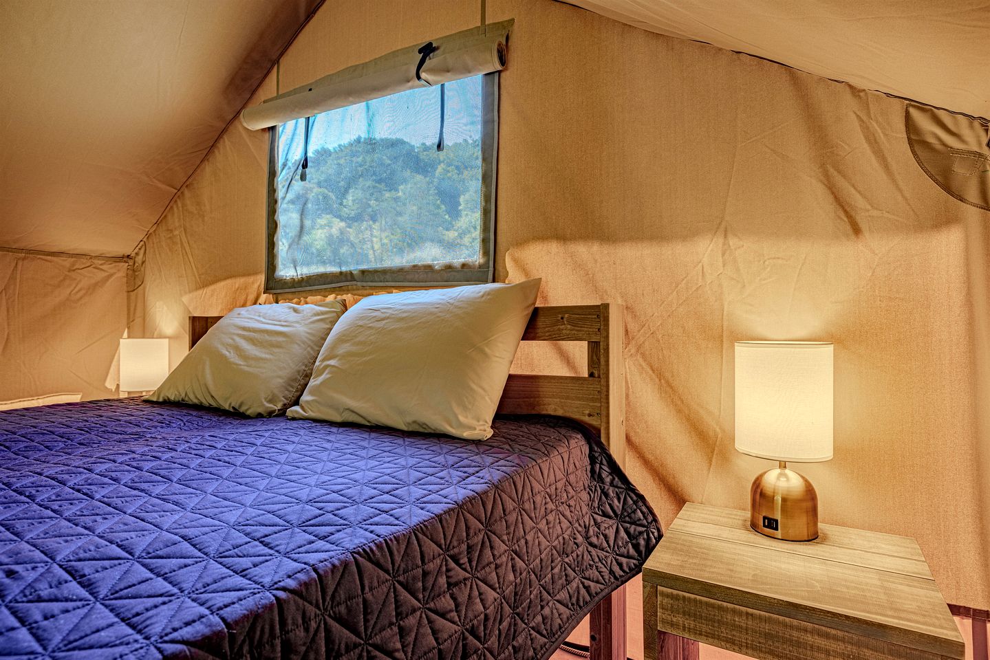 Vibrant Creekside Safari Tent Oasis near Smoky Mountain in Tennessee