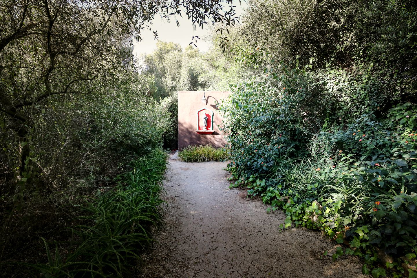 Rustic Cottage Accommodation in Cadiz for a Weekend Yoga Retreat