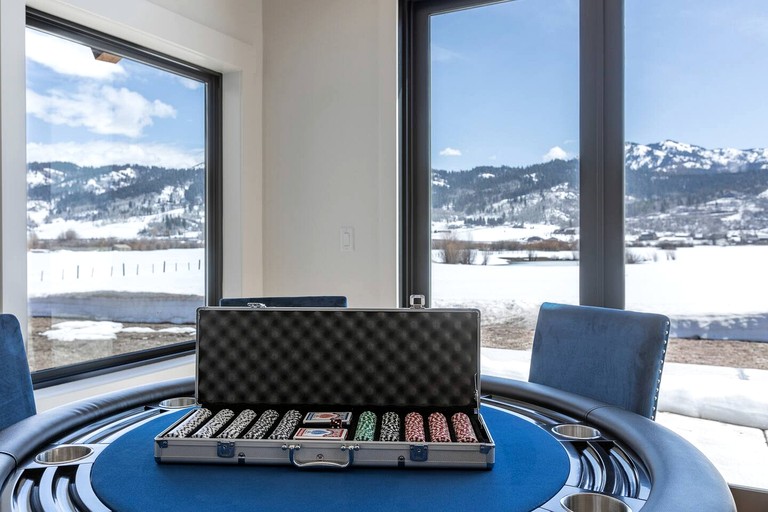 Vacation Rentals (United States of America, Alpine, Wyoming)