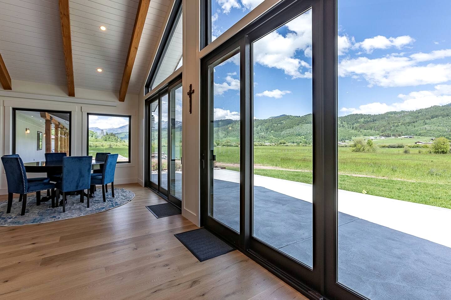 Scenic Riverside Cabin with Private Trail Access and Fly Fishing Near Alpine, Wyoming