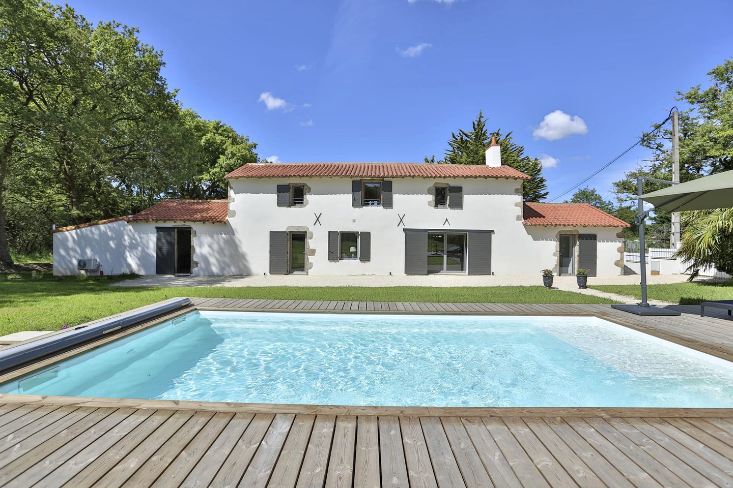 Breathtaking Villa with Pool, Garden and Luxury Indoor and Outdoor in France