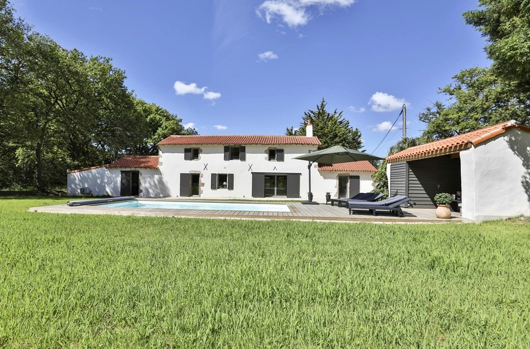 Vacation Rentals (France, Le Girouard, Pays de la Loire)