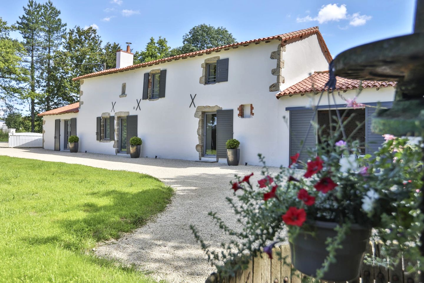 Breathtaking Villa with Pool, Garden and Luxury Indoor and Outdoor in France