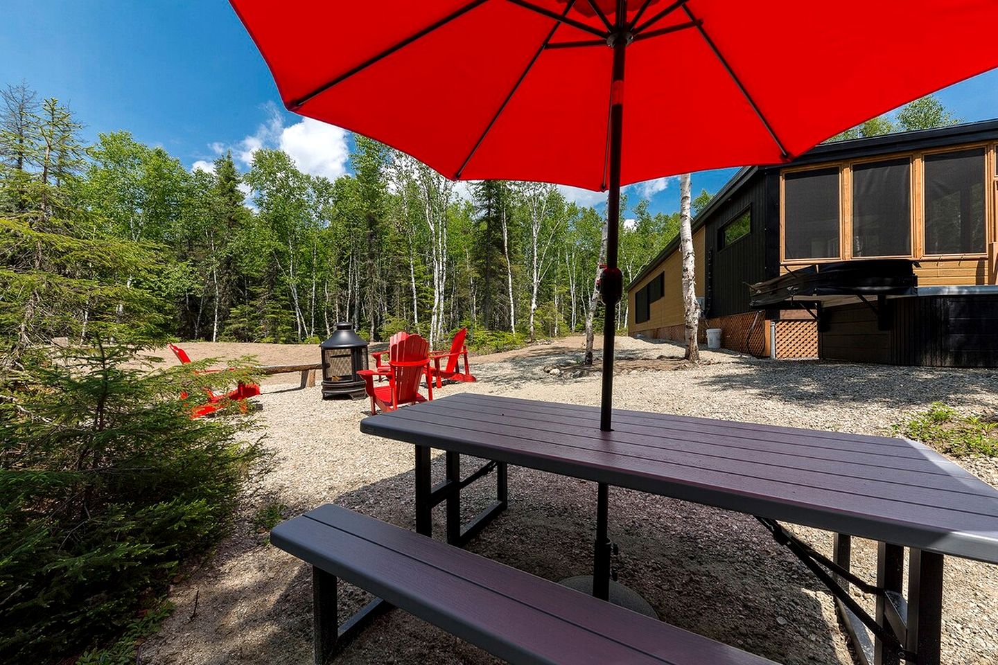 Gorgeous Vacation Rental with Fire Pit and Hot-tub in Baie Saint Paul, Quebec
