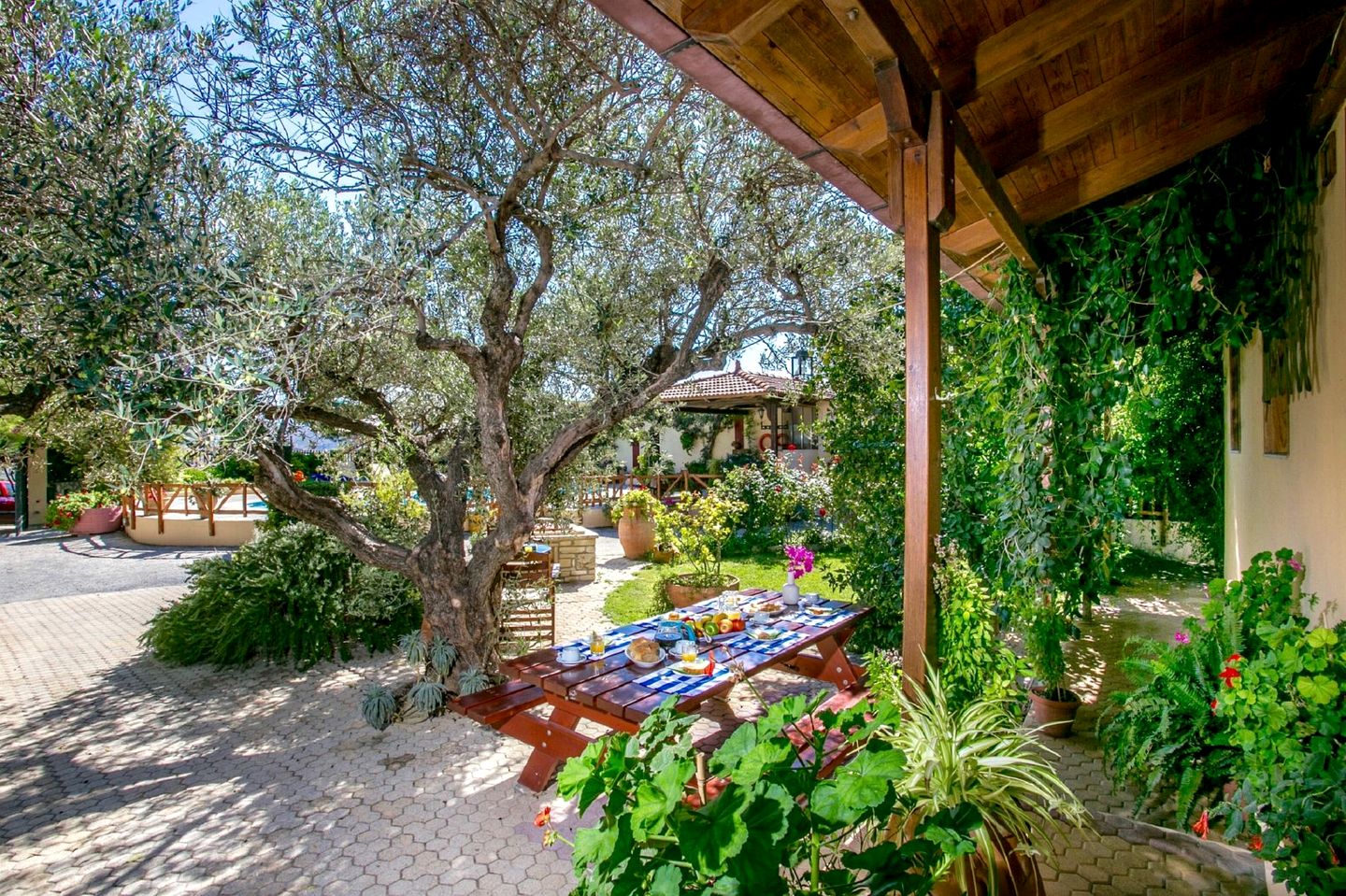 Rustic Villa with Private Pool and Garden Oasis near Heraklion, Crete