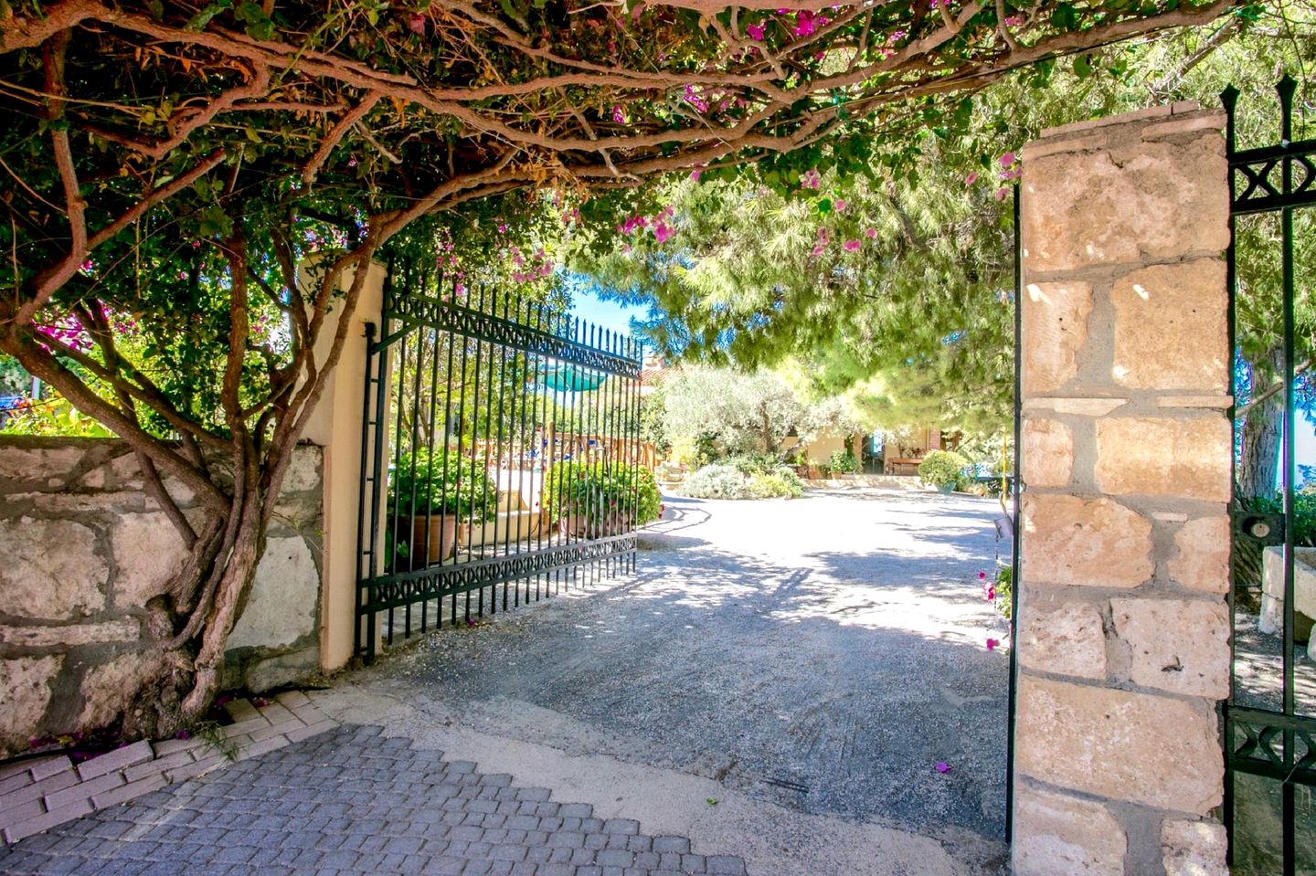 Rustic Villa with Private Pool and Garden Oasis near Heraklion, Crete