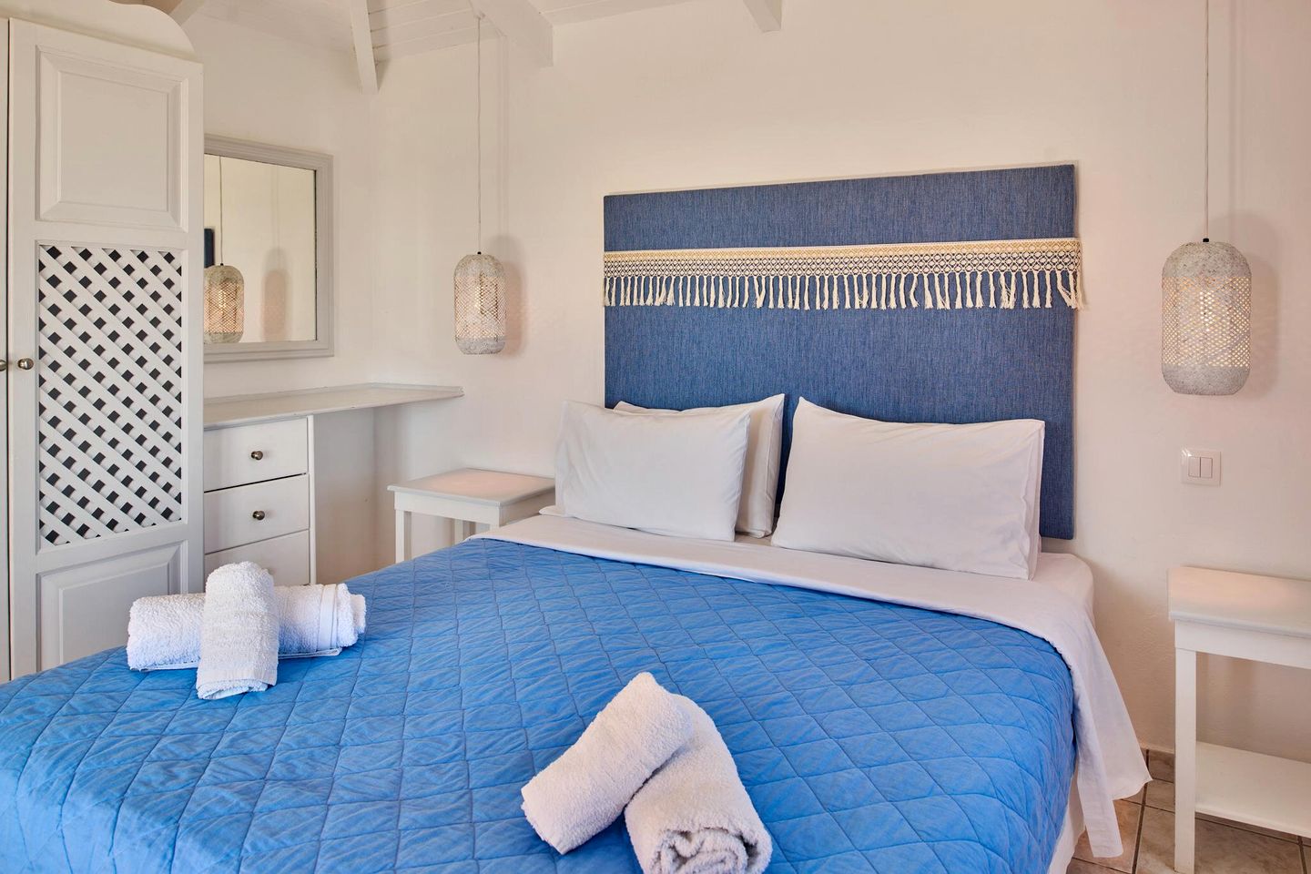 Tranquil Villa with Private Pool and Terrace near the Coast of Periyali, Zakynthos