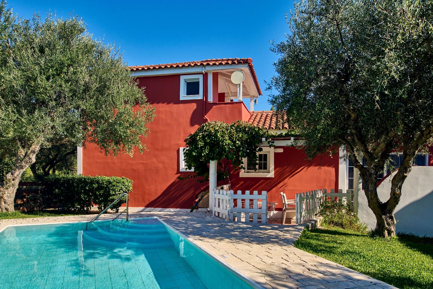 Tranquil Villa with Private Pool and Terrace near the Coast of Periyali, Zakynthos