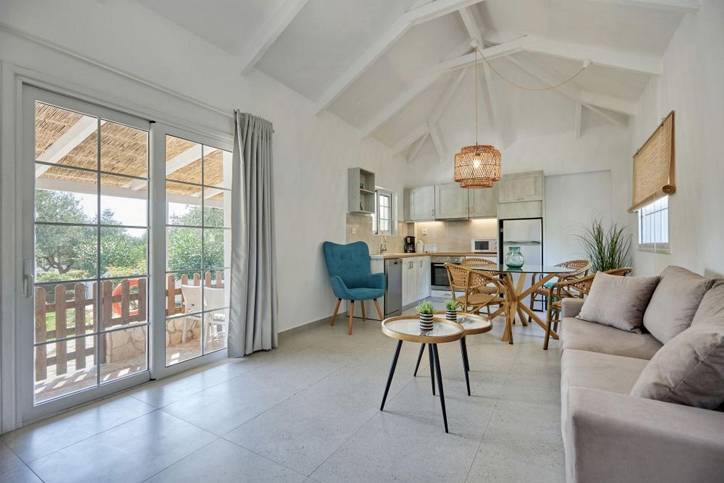 Stylish Seaside Villa with Private Pool and Garden in Zakynthos, Greece