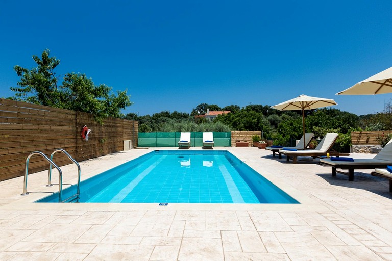 Vacation Rentals (Greece, Prines, Crete)