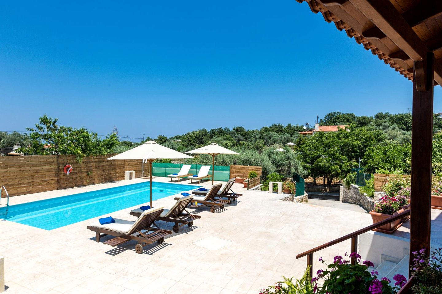 Enchanting Villa Retreat near Cretan Mountains in Greece