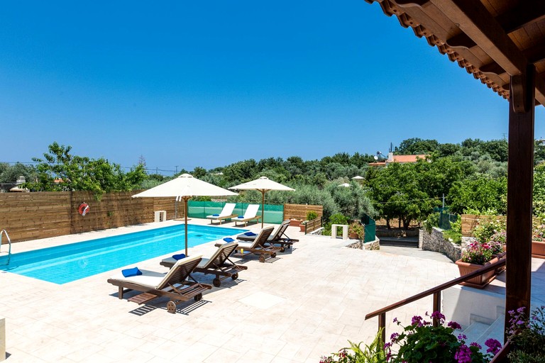 Vacation Rentals (Greece, Prines, Crete)