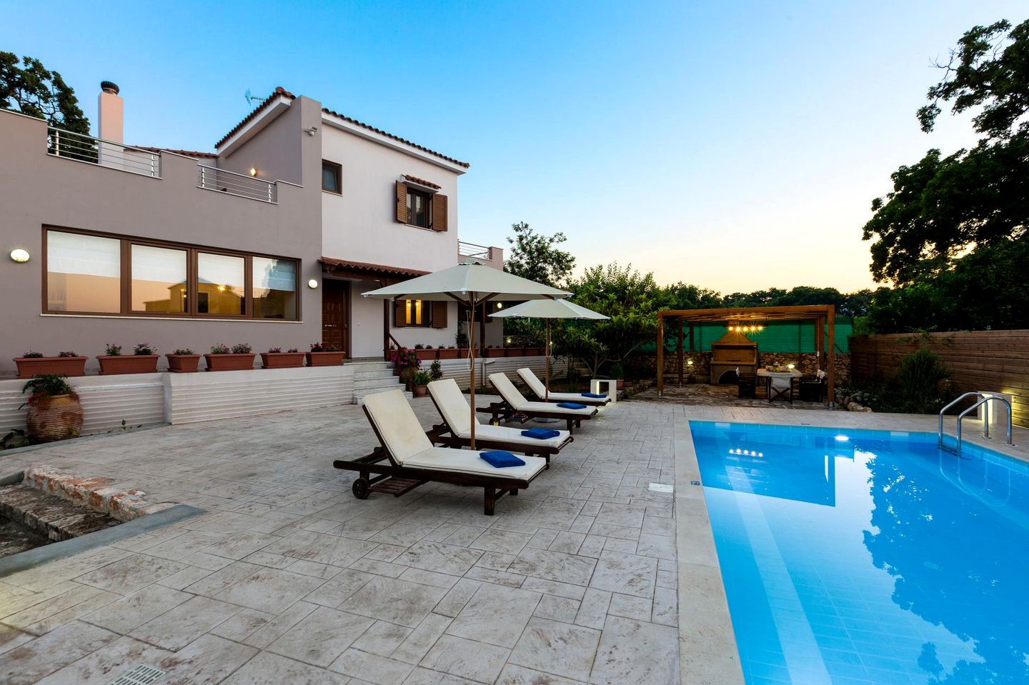Enchanting Villa Retreat near Cretan Mountains in Greece