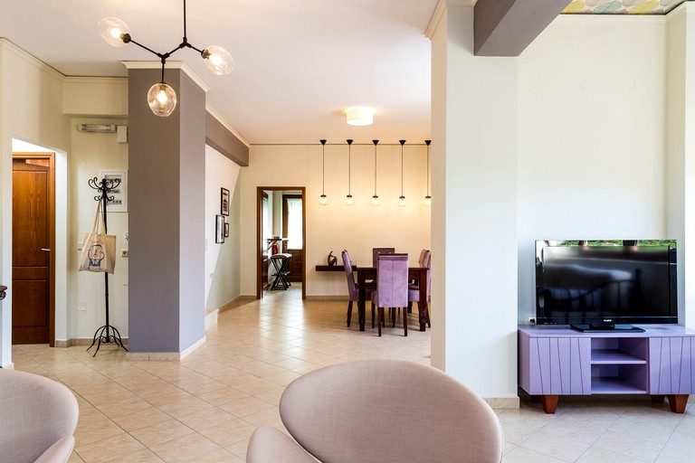 Vacation Rentals (Greece, Prines, Crete)