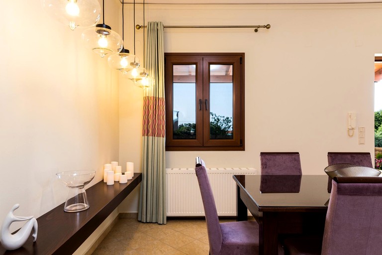 Vacation Rentals (Greece, Prines, Crete)