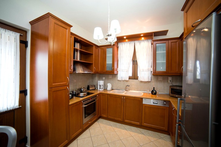 Vacation Rentals (Greece, Prines, Crete)