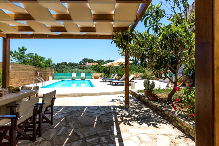 Vacation Rentals (Greece, Prines, Crete)
