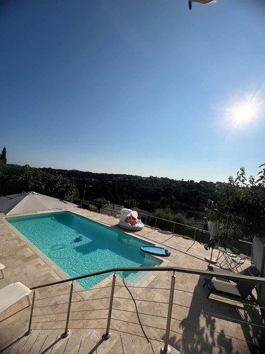 Vacation Rentals (France, Biot, Provence-Alpes-Côte d'Azur)