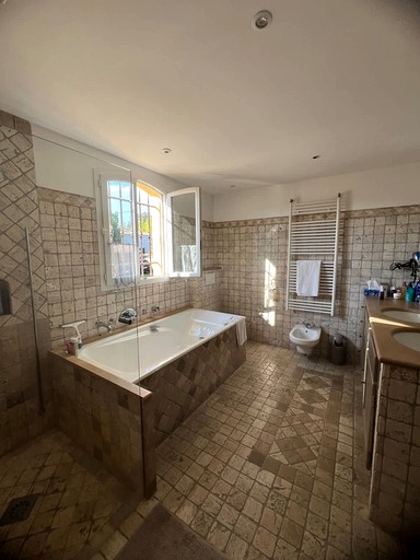 Vacation Rentals (France, Biot, Provence-Alpes-Côte d'Azur)