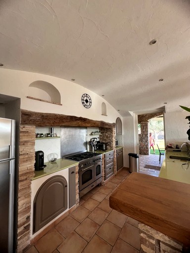 Vacation Rentals (France, Biot, Provence-Alpes-Côte d'Azur)