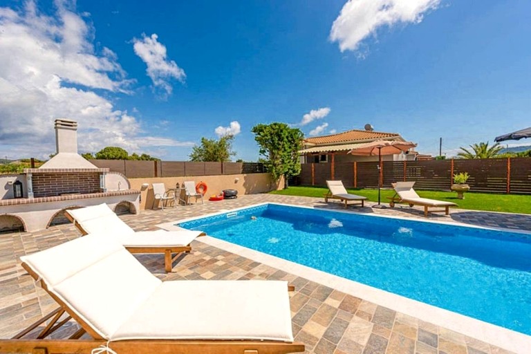 Villas (Greece, Ampelokipi, Crete)