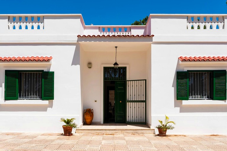 Elegant Private Villa with Pool, Garden Oasis & Authentic Italian Charm in Puglia, Italy