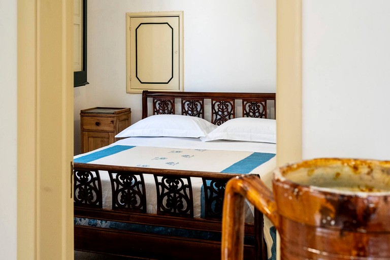 Vacation Rentals (Italy, --, --)