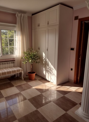 Vacation Rentals (Spain, --, --)