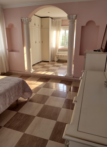 Vacation Rentals (Spain, --, --)