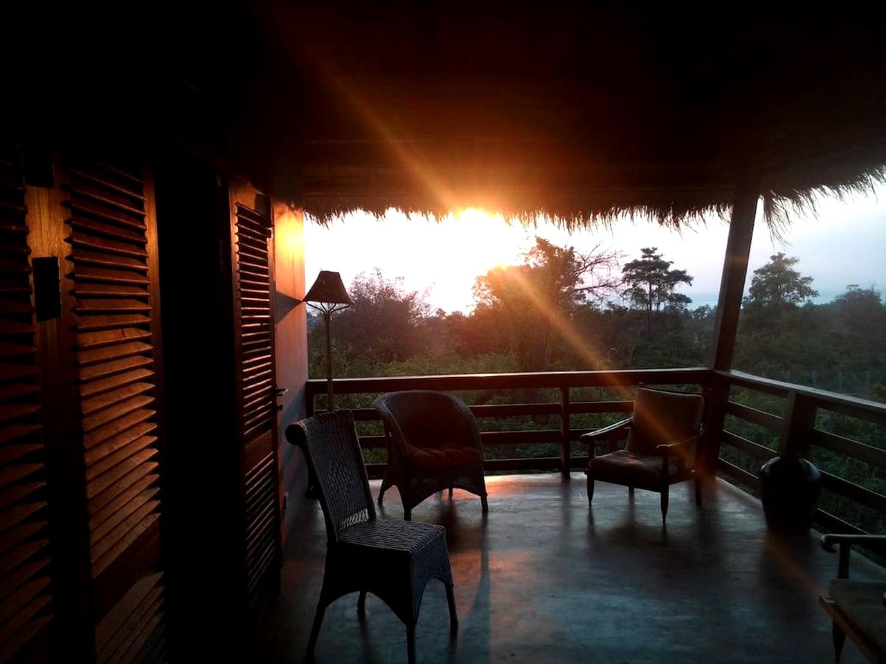 Tropical Villa with a Shared Swimming Pool in Krong Kaeb, Southern Cambodia