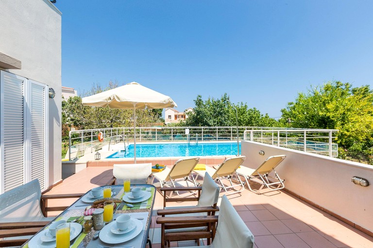 Villas (Greece, Prines, Crete)