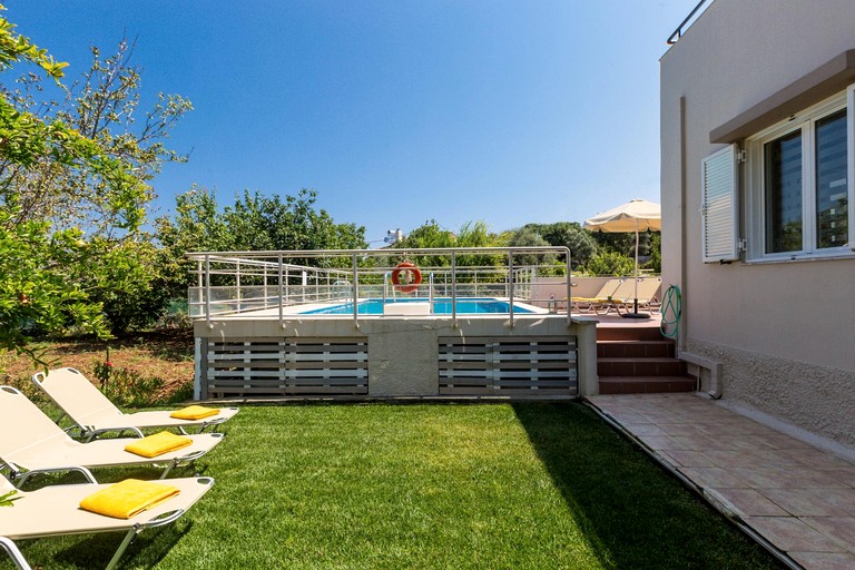 Villas (Greece, Prines, Crete)