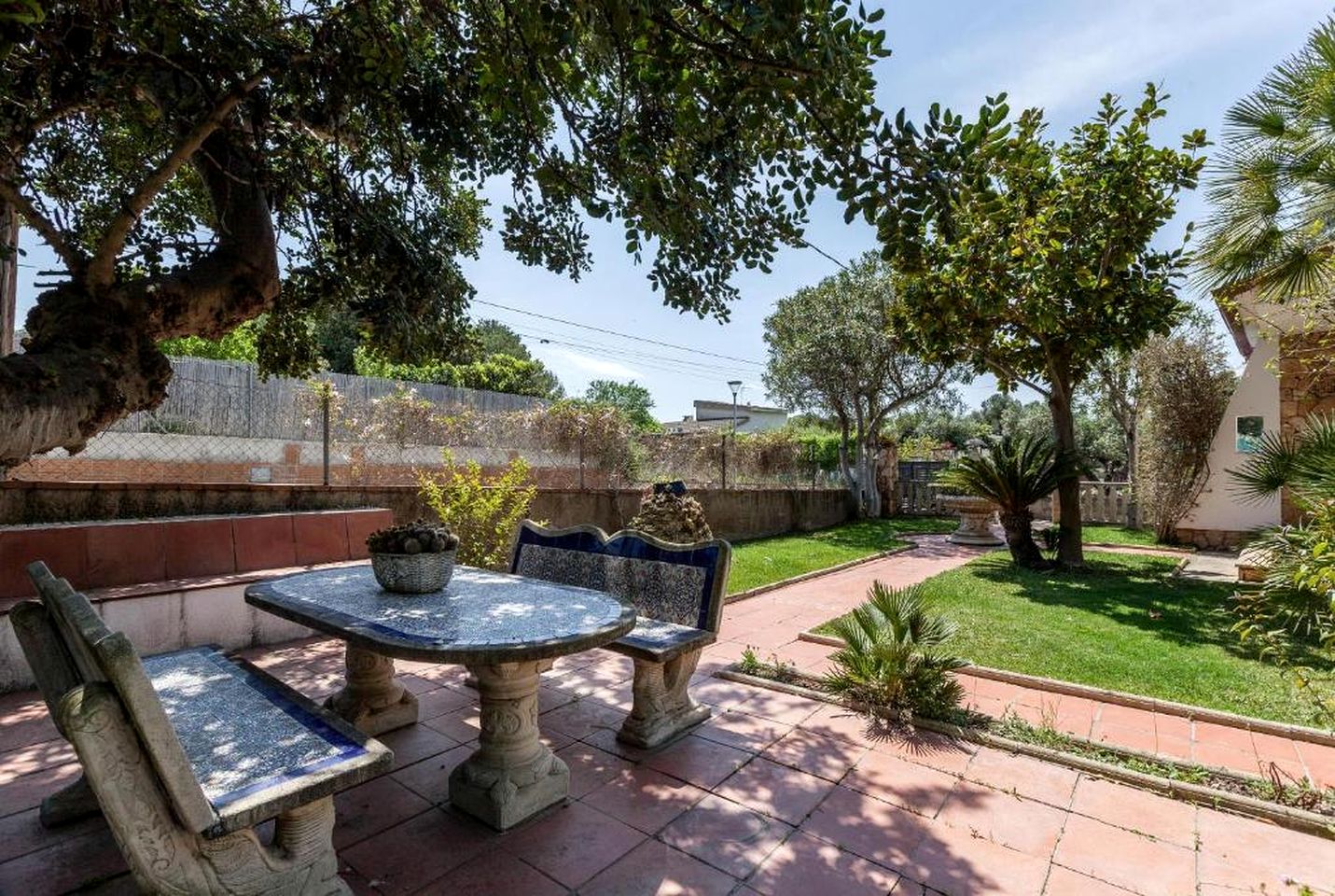 Beautiful Villa with Incredible Amenities for a Peaceful Family Getaway in Rocallisa, Spain