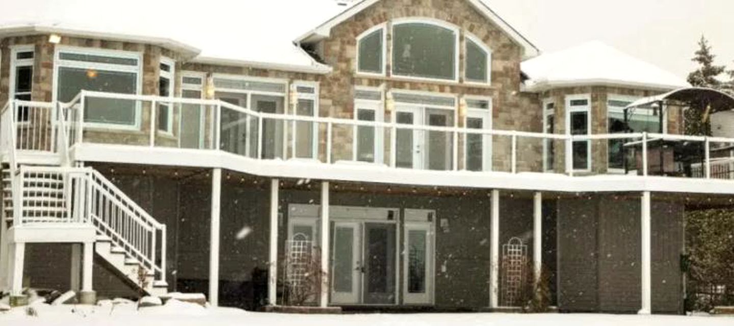 Romantic Suite Rental on Lake Scugog near Port Perry in Ontario