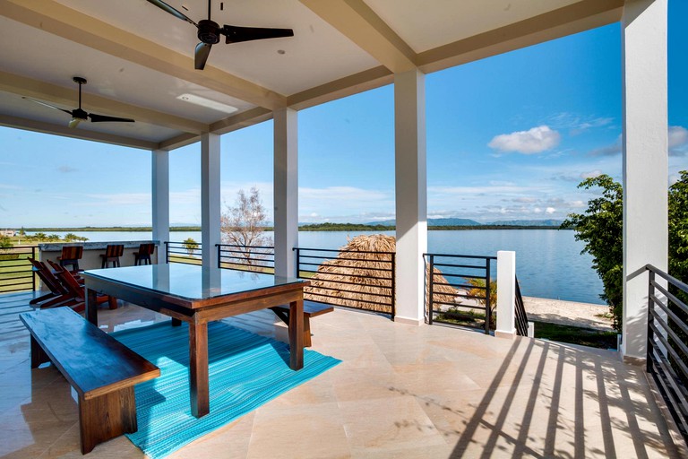 Beach Houses (Belize, Belize City, Belize District)