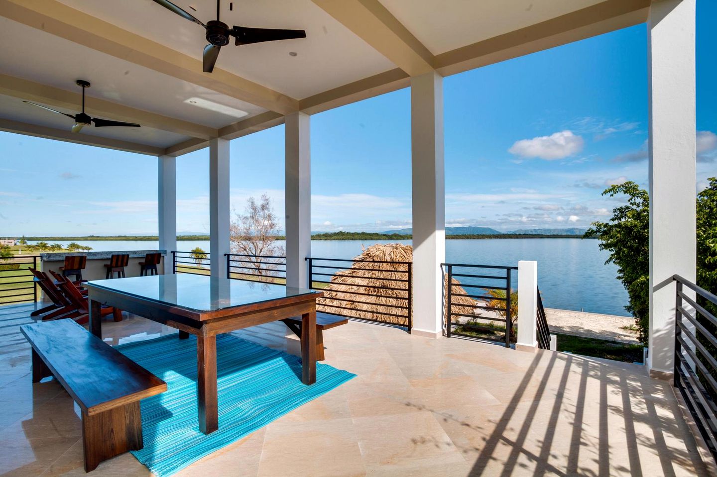 Incredible Beach House with Swimming Pool in Belize City, Belize District