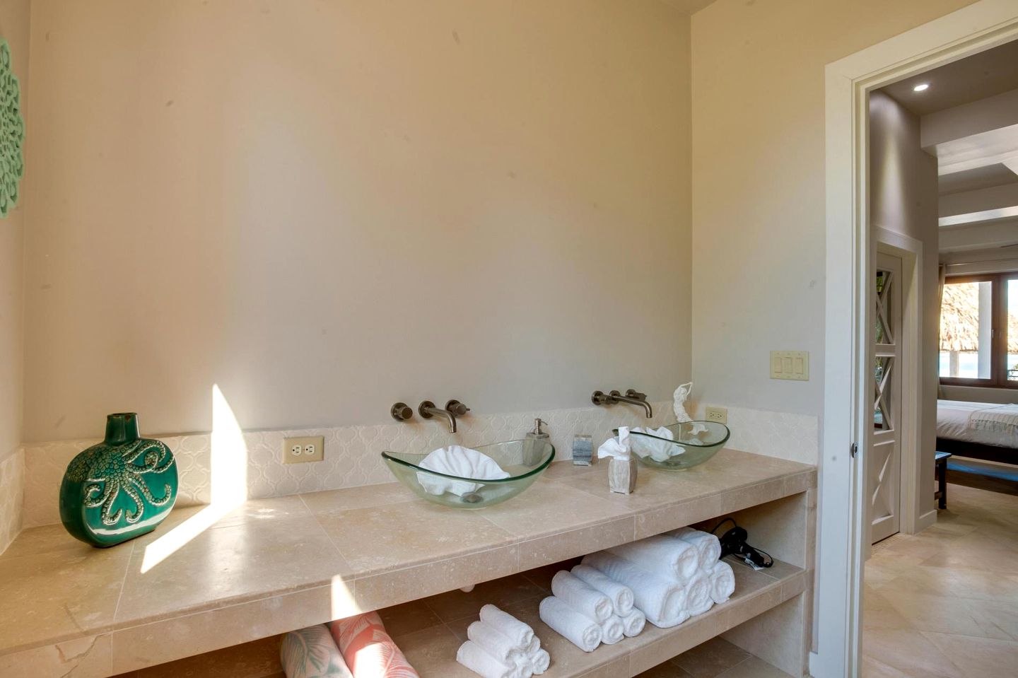 Incredible Beach House with Swimming Pool in Belize City, Belize District