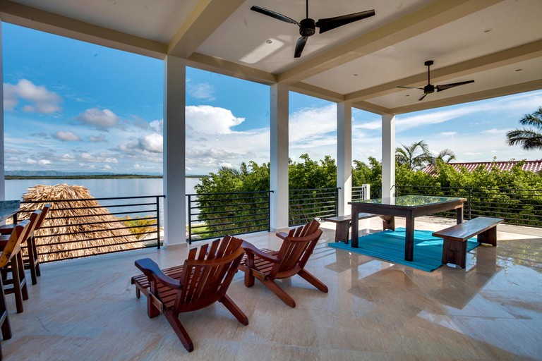 Beach Houses (Belize, Belize City, Belize District)