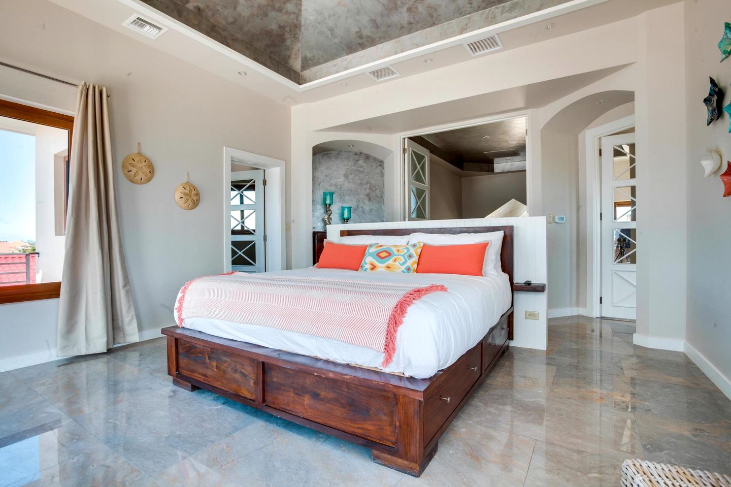 Incredible Beach House with Swimming Pool in Belize City, Belize District