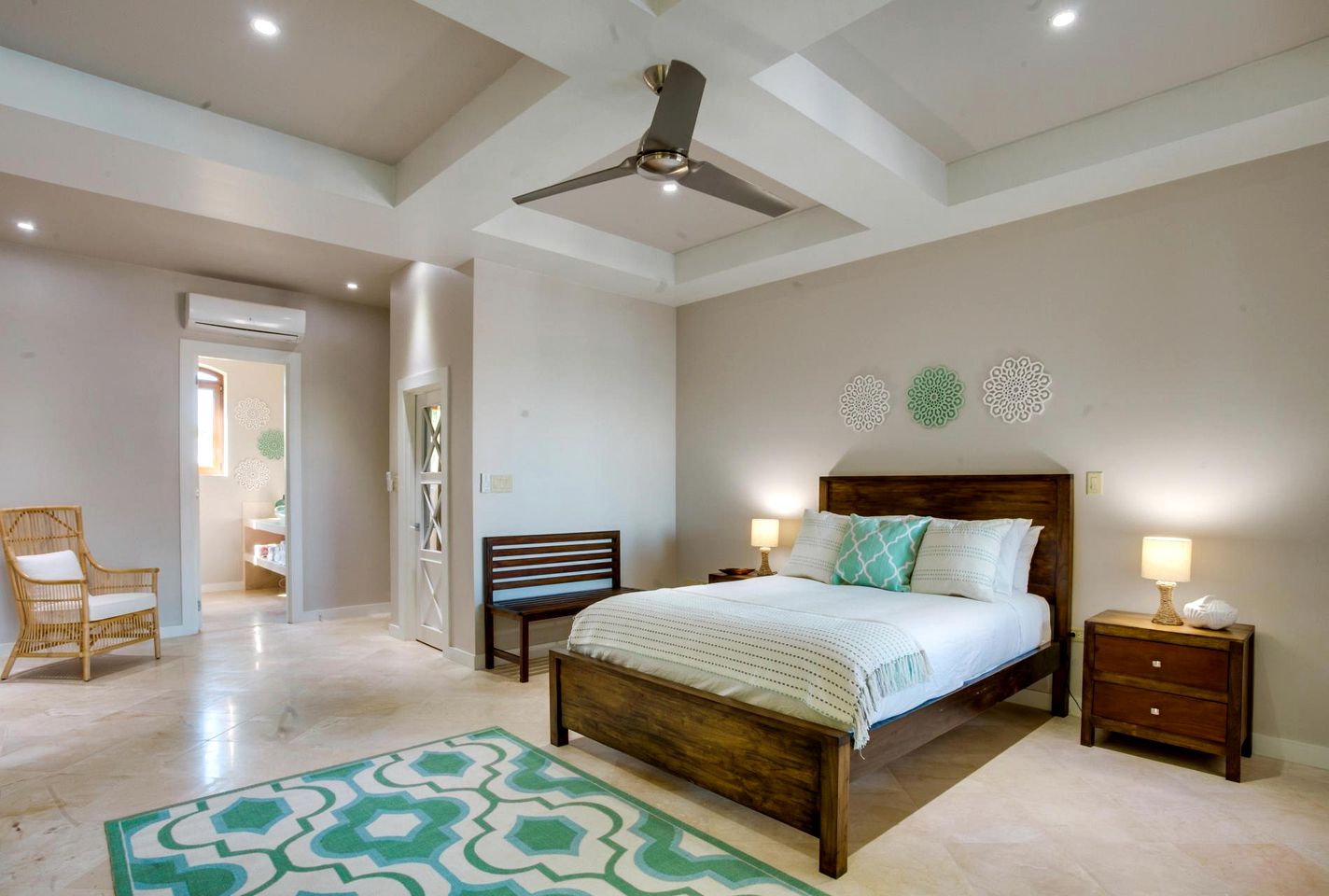 Incredible Beach House with Swimming Pool in Belize City, Belize District