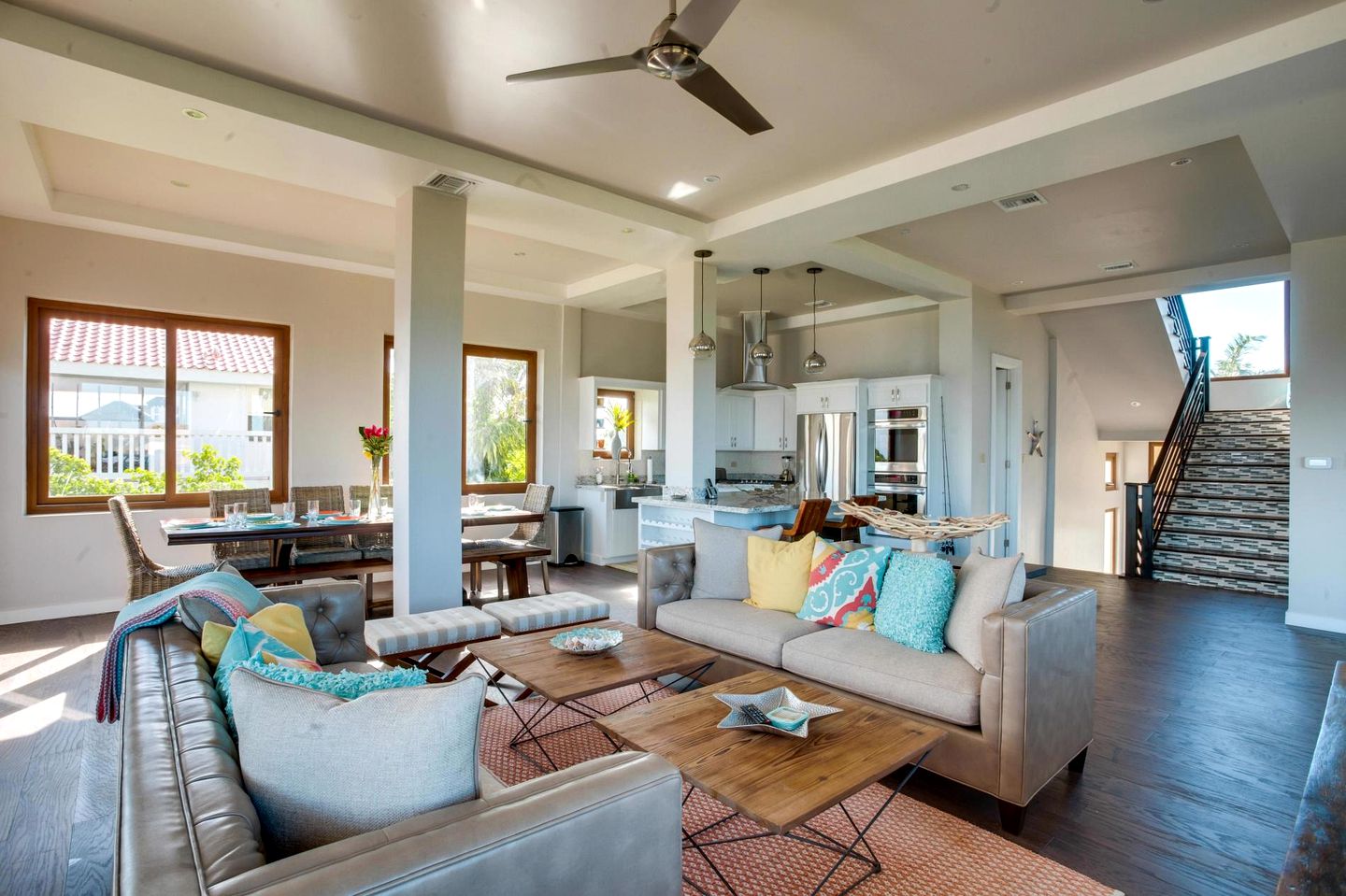 Incredible Beach House with Swimming Pool in Belize City, Belize District
