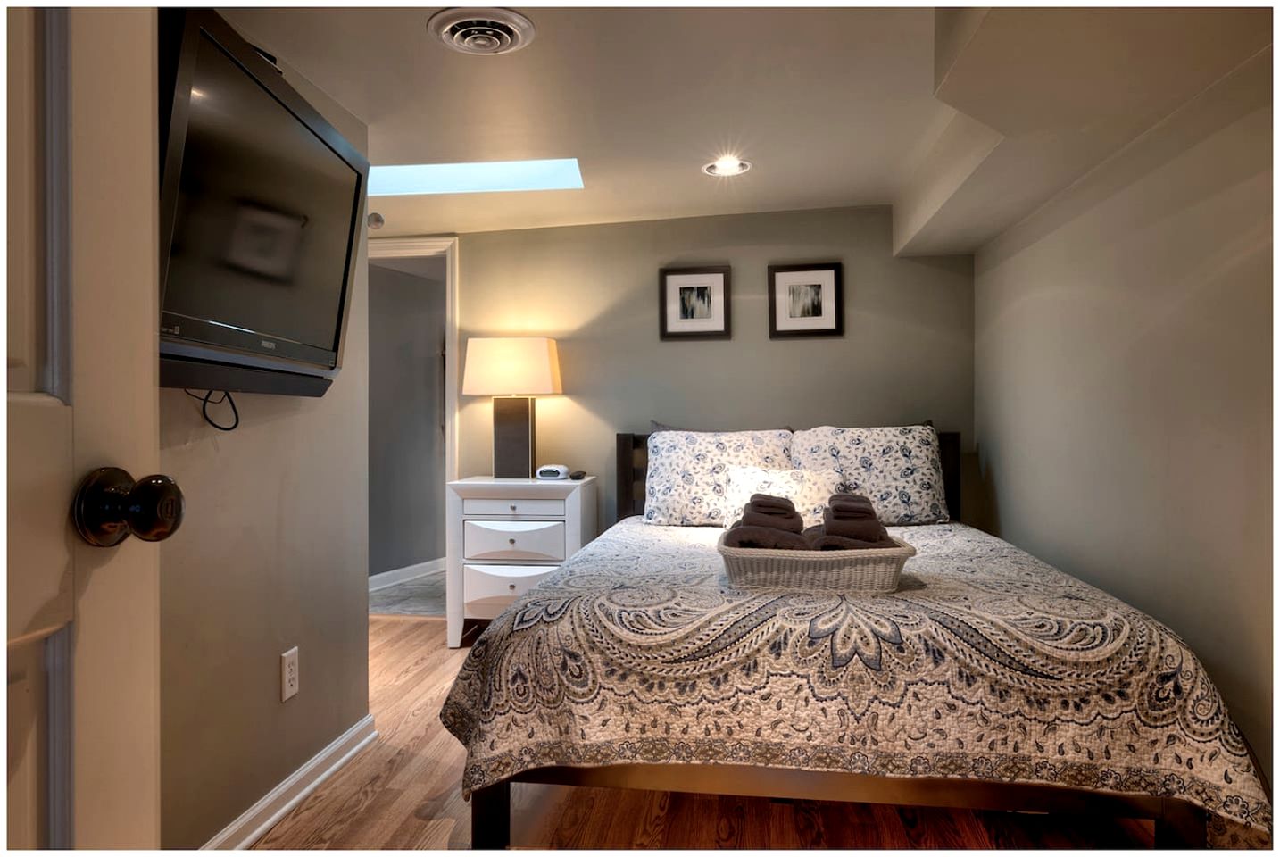 Lakeside Villa with a Hot Tub and Amazing Views on Lake Michigan, Indiana