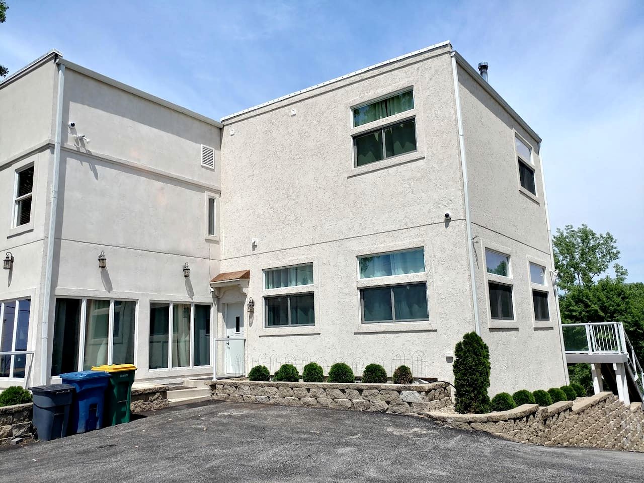 Lakeside Villa with a Hot Tub and Amazing Views on Lake Michigan, Indiana