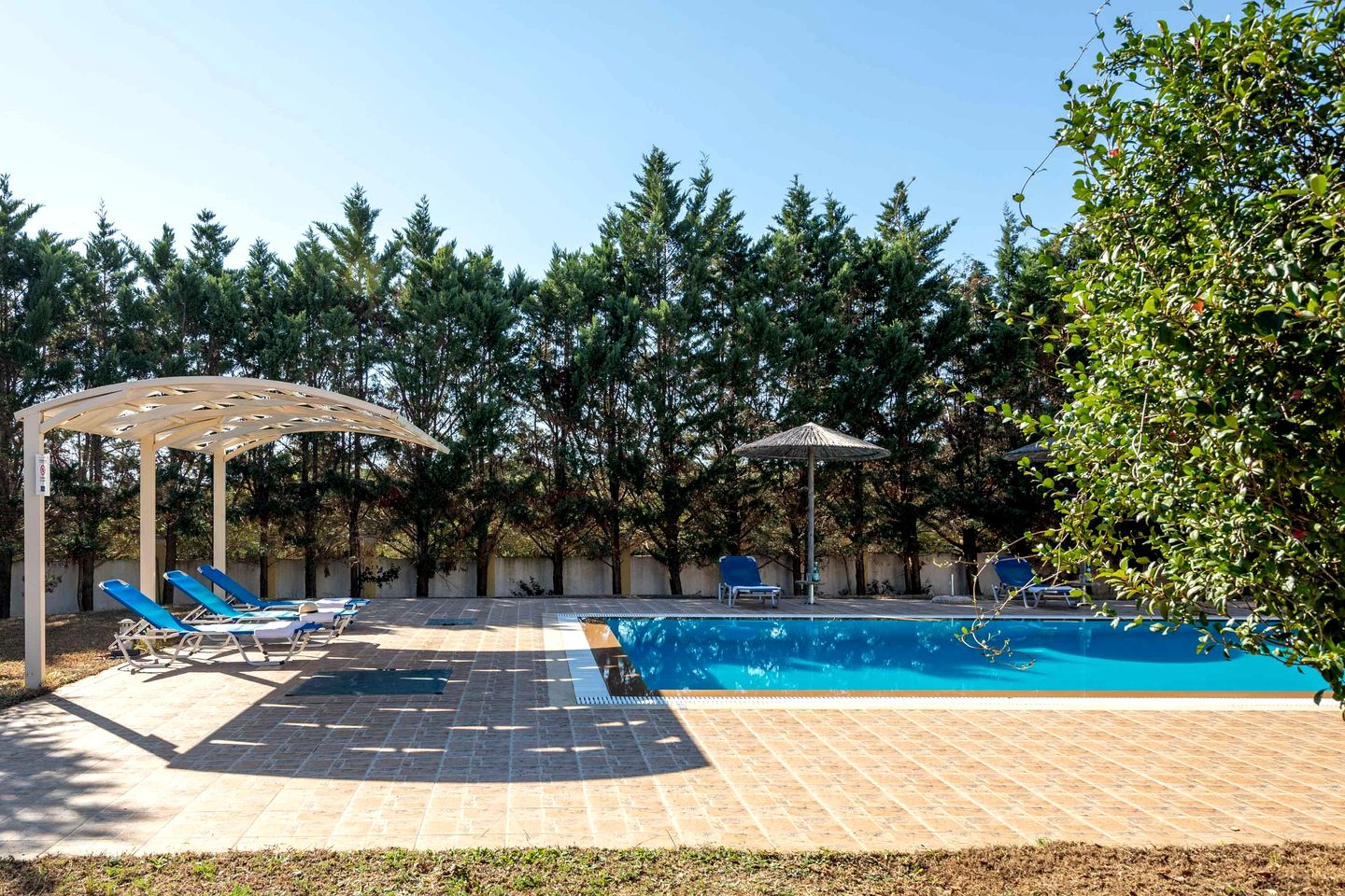 Elegant Family Villa with Private Pool near Halikounas Beach, Corfu