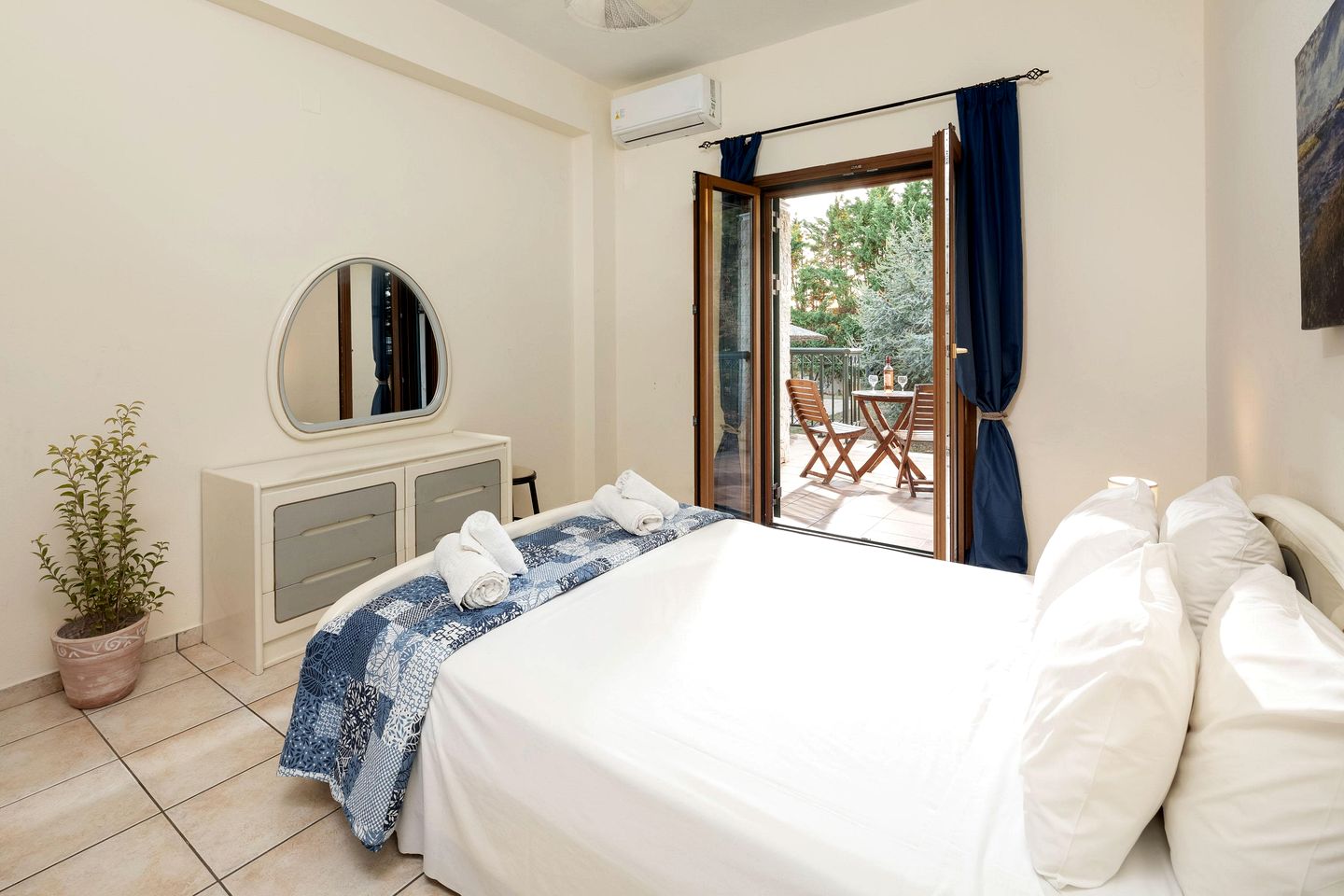 Elegant Family Villa with Private Pool near Halikounas Beach, Corfu