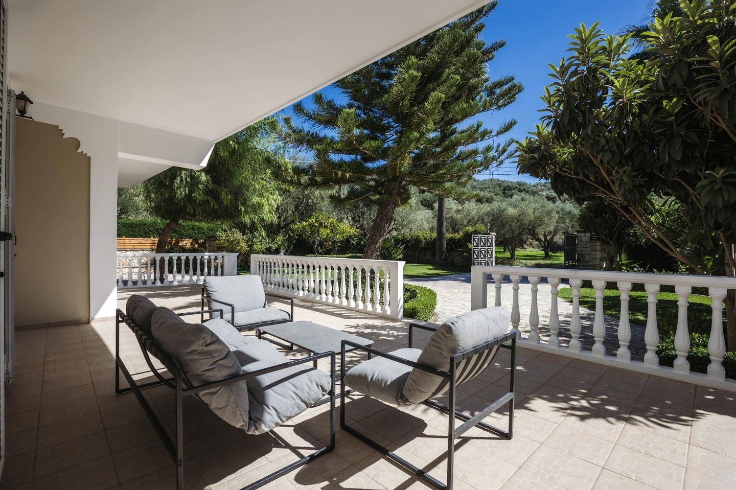 Spacious Villa with Private Pool and Lush Gardens near the Beach in Kypseli, Zakynthos