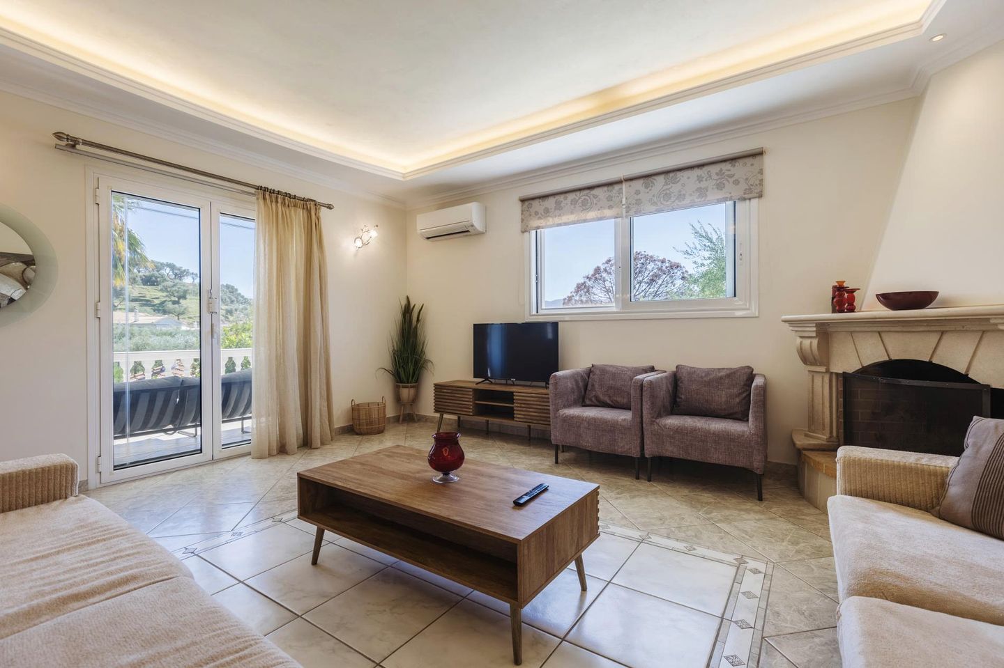 Spacious Villa with Private Pool and Lush Gardens near the Beach in Kypseli, Zakynthos